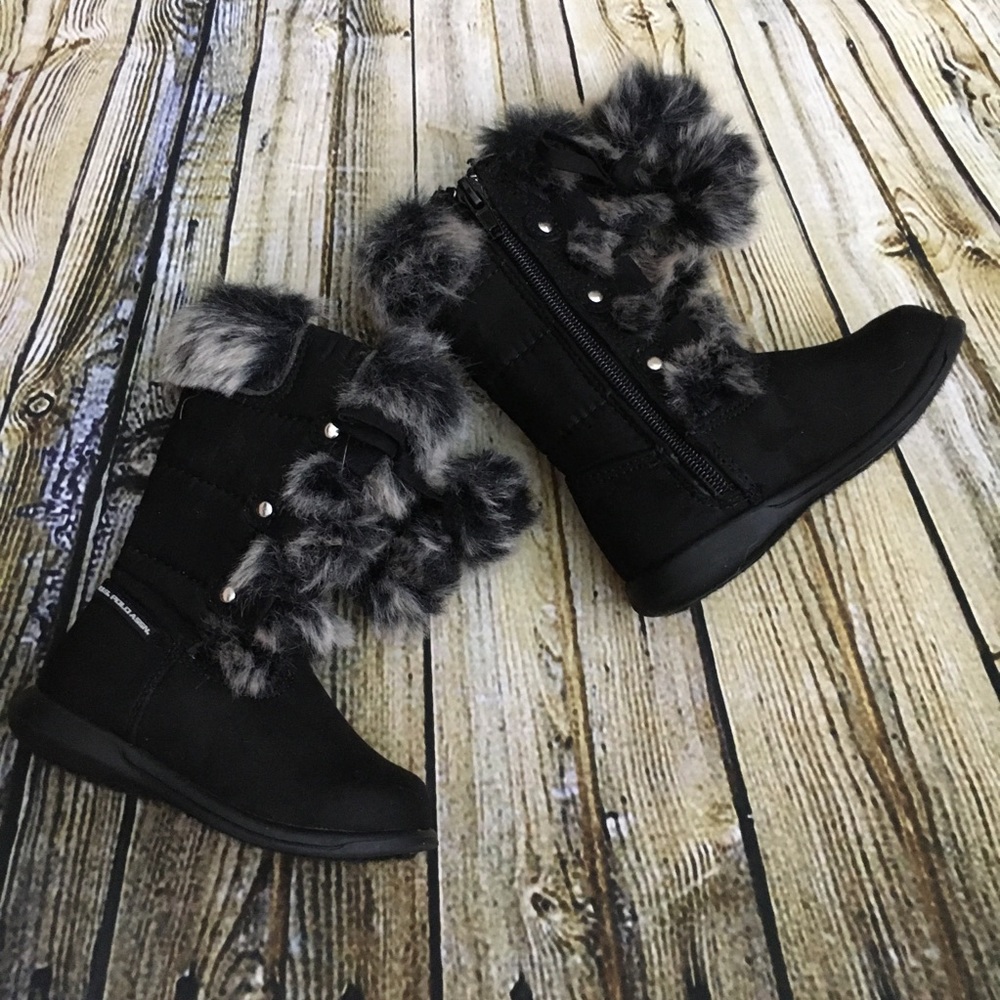Polo size 6 boots Waite faux fur poms poms